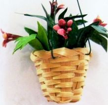 Doll House Shoppe Hanging Plant Reddish Flowers dhs6417 Basket Miniature - £9.65 GBP
