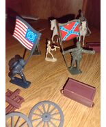 VTG 35 Plastic Civil War Toy Soldiers Army Men 2&quot; Gettysburg Figures 2 H... - €10,30 EUR