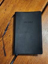 NKJV Study Bible Black Bonded Leather Silver pages Thomas Nelson 2015 - £26.30 GBP