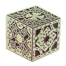 Hellraiser Movies Lemarchand&#39;s Puzzle Box Metal Enamel Pin Clive Barker UNUSED - £6.21 GBP