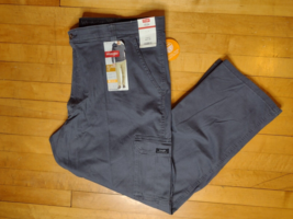 Men&#39;s Wrangler Relaxed Fit Comfort Flex Waistband Cargo Pants Pewter 42 ... - $24.99