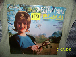lot of {2} vintage vinyl albums  country music {skeeter davis} - £10.35 GBP