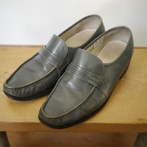 Vintage 70s Stuart McGuire Grandpa Gray Leather Moccasins Mod Loafers 9.... - $39.99