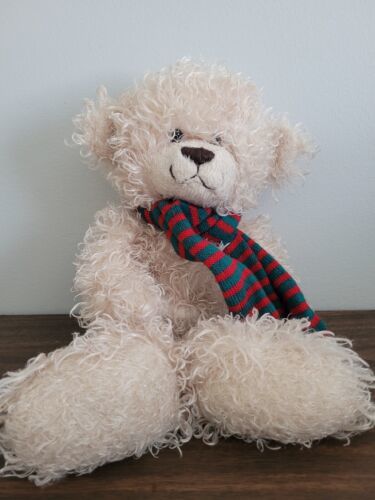 Ty tysilk Teddy Bear Wearing a Red and Green Scarf - $14.03