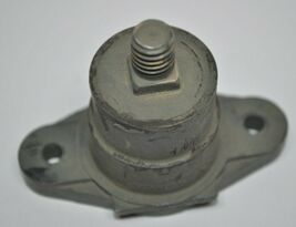 NOS OMC Johnsn Evinrude Rubber Mount Part# 305354 - $10.88