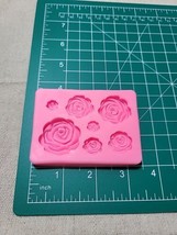 7 Cavity Rose Silicone Mold - £6.86 GBP