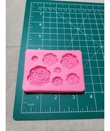 7 Cavity Rose Silicone Mold - £6.78 GBP