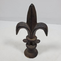 Vintage Fleur de Lis Shelf Finial 6 Inch Pointy Cast Iron - £13.56 GBP