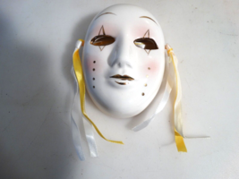 Decorative 4 Inch Wall Hanging Face Mask Hand Painted Porcelain Mardi Gras - £9.49 GBP