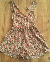 Forever 21 Ivory Floral Print Ruffle Strap Romper Empire Waist Size Small  NEW - £18.87 GBP