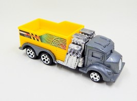 Hot Wheels 1999 Haulers Radioactive Materials Truck Yellow Mattel - £10.17 GBP