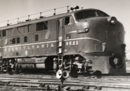 Pennsylvania Railroad PRR #9521 EF-15 Electromotive Train Photo Ft Wayne Indiana - £7.46 GBP