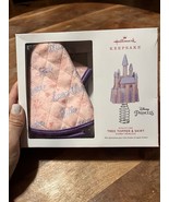 Hallmark Keepsake MINIATURE DISNEY PRINCESS TREE TOPPER &amp; SKIRT Brand New - $180.84 MXN