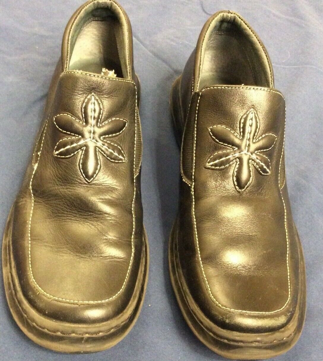 Women&#39;s Covington Shoes Size 7.5 Slip On Mules Loafers Black Leather Upper - $4.65