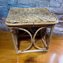 Vintage Bamboo Foot Stool Plant Stand 15” Boho 1970s - $800.67 MXN