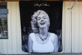 Marilyn Monroe Full Of Joy Movie Star Queen Size Blanket Bedspread - £45.38 GBP