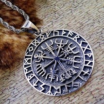 Icelandic Vegvísir Pendant Protection Sterling Silver Magical Staves Compass - £23.14 GBP