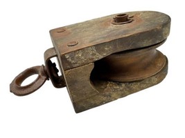 Vintage Wood Block Iron Pulley Farm Barn Primitive 9 x 5&quot; Metal Hardware - $745.59 MXN