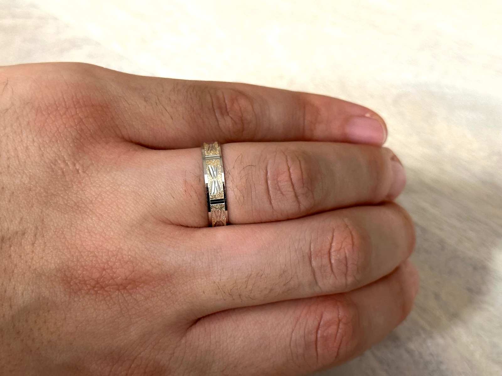 Two Colour Edged 14ct Yellow And White Gold 4mm Wedding Ring main image 1