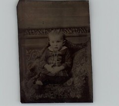 Antique 1800&#39;s Tin Type Photo Young Girl - $14.23