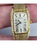 Seiko Watch Women 15mm Gold Tone Rectangle quartz 11-4039 - $641.86 MXN