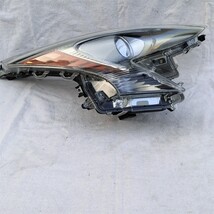 2016-2018 Toyota Prius Two-Eco Headlight Lamp LED Passenger Right RH image 6