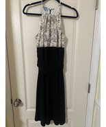 Maggy Boutique Halter top Cocktail dress with ruched middle SIZE 10 - $375.47 MXN