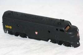 Athearn Custom Painted HO Scale Pennsylvania #1449 EMD F7 Dummy locomotive - $35.75