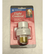 XODUS INNOVATIONS HS300D Dusk To Dawn Automatic On/Off  Light Control 12... - $271.12 MXN