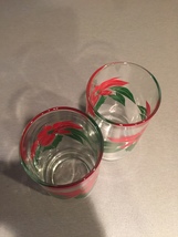 Vintage 70s Red Poinsettia and Green leaves Christmas cocktail glasses image 4