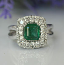 14K White Gold Over 2.61Ct Green Emerald And Diamonds Luxury Cocktail  Ring - £80.86 GBP