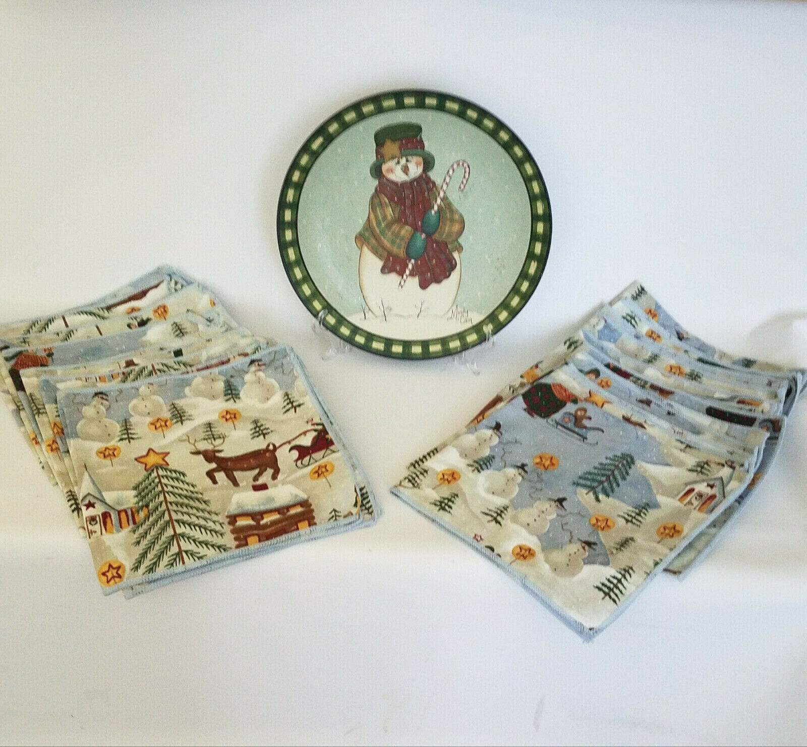 Crazy Mountain Snowman Decorative Plate 10 Inch With 15 Cloth Dinner Napkins - $26.00