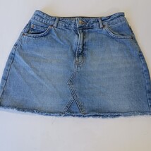 Topshop Moto RN#125149 Women's Blue Denim Frayed Mini Skirt Size 8 Waist 28" image 12
