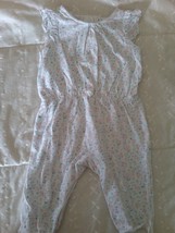 F&amp;F  pretty white ditsy floral  romper all in one suit age 0-3 months  5... - £5.20 GBP