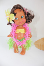 Vintage MOMI Pearl Hawaiian Doll 9" Grass Skirt And Straw Hat 1980s - $22.87
