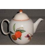 Royal Worcester EVESHAM GOLD PATTERN 32 oz Teapot MADE IN ENGLAND - $135.66 CAD