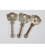 3 Vintage MASTER LOCK KEYS NO NOTCHES ON BLADE W/ TIP BIT - £5.50 GBP