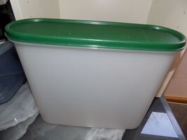 Tupperware Modular Mate #4 Storage Container 3.9 Liters w/ Green Lid 235... - $25.00