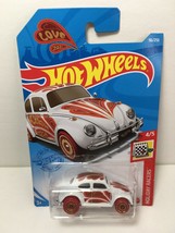 Hot Wheels Volkswagen Beetle White 96/250 Holiday Racers 4/5 Love Valent... - £7.19 GBP