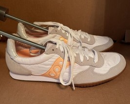 Saucony Women’s Bullets White and Pink Sneaker Gum Sole Size 8 Shoes - $33.99