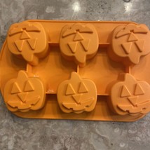 WILTON 6 Cavity Silicone PAIR Jack-O-Lantern Baking Molds Pumpkin Fall Halloween - $5.94