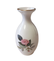 Vintage Wedgwood Hathaway Rose Bud Vase Bone China Made In England 5&quot;T G... - $14.65