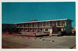 Sea Chest Motel Swimming Pool Wildwood New Jersey NJ Advertising Postcard c1960s - £9.69 GBP