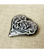 Vintage Ceramic Heart Pendant - $280.73 MXN