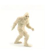 Bigfoot Action Figure Collectible Statue - Decor Figurine - White - €8,55 EUR