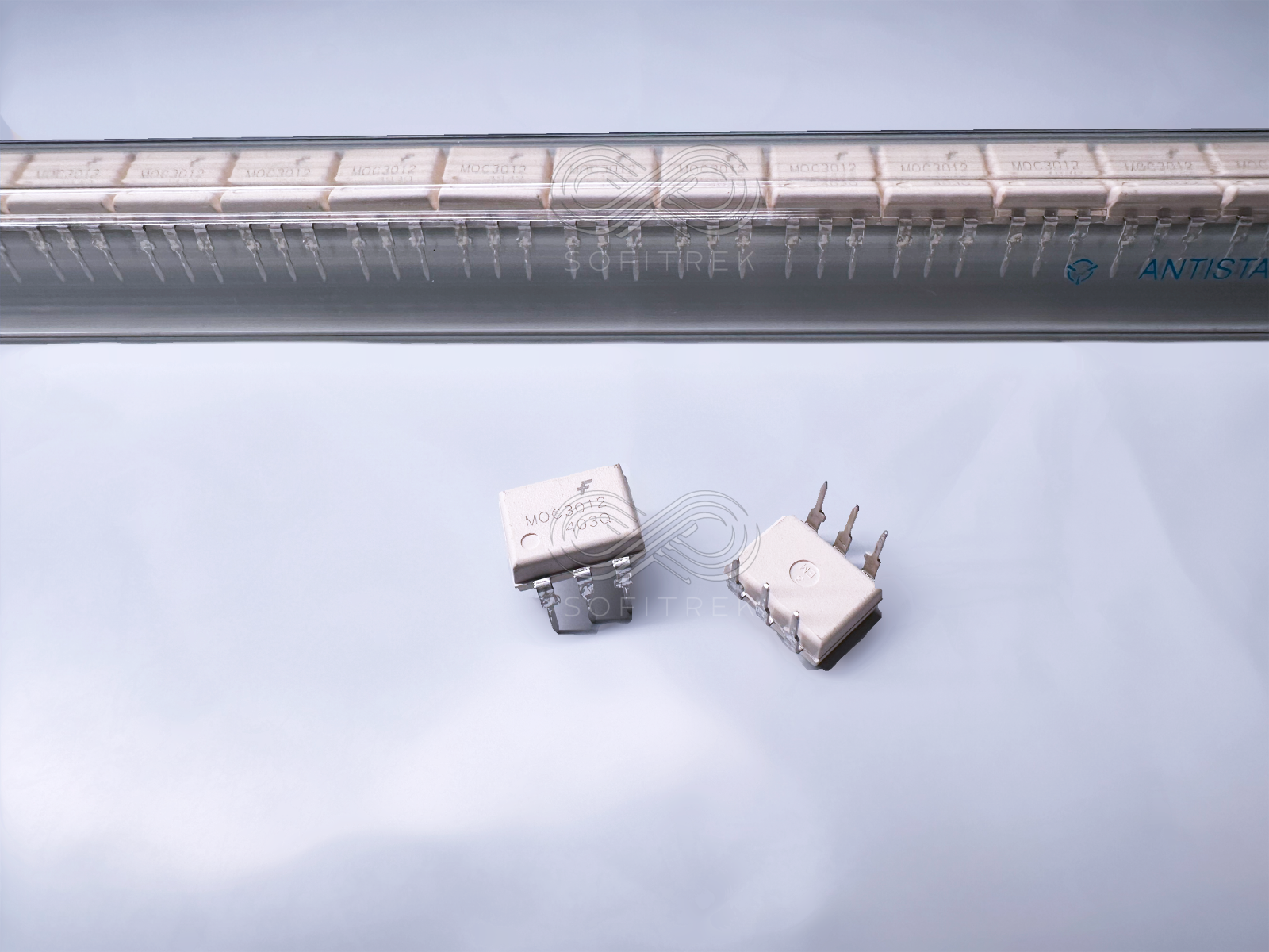 10PCS MOC3012 FAIRCHILD Triac-Output Optocoupler 1-Channel 7.5KV Isolation - $8.00