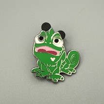 Disney WDW  2014 Hidden Mickey Colorful Pascal  Green Pin Tangled 3 of 5 - $119.78 MXN