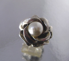 Sterling rose pearl ring 1 thumb200