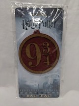Warner Bros Bioworld Harry Potter 9 3/4 Bag Tag - $22.27