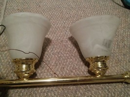 000 Gold Light Bar Bathoom Vanity Lighting 4 Globe Frosted 34" Long Fixture - $29.99